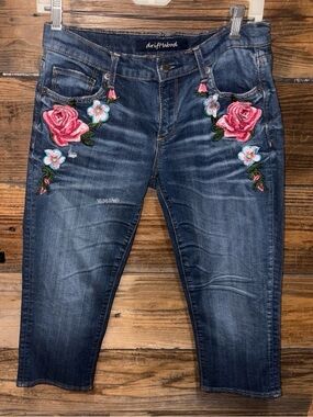 FREE PEOPLE DRIFTWOOD Dark Blue Denim Jeans with Pink Rose Embroidery